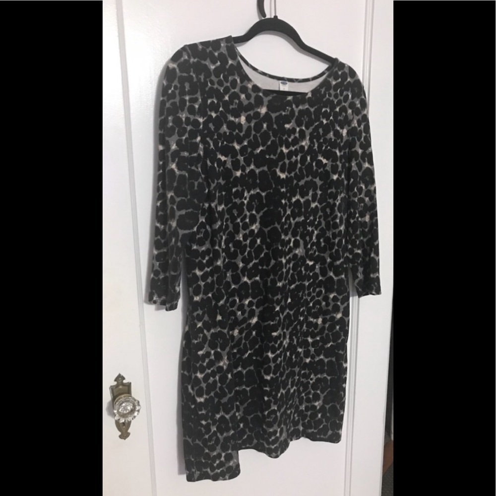Old Navy Size M  animal print dress 3/4 sleeve
